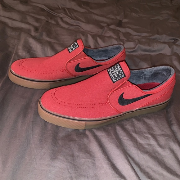 janoski slip on red